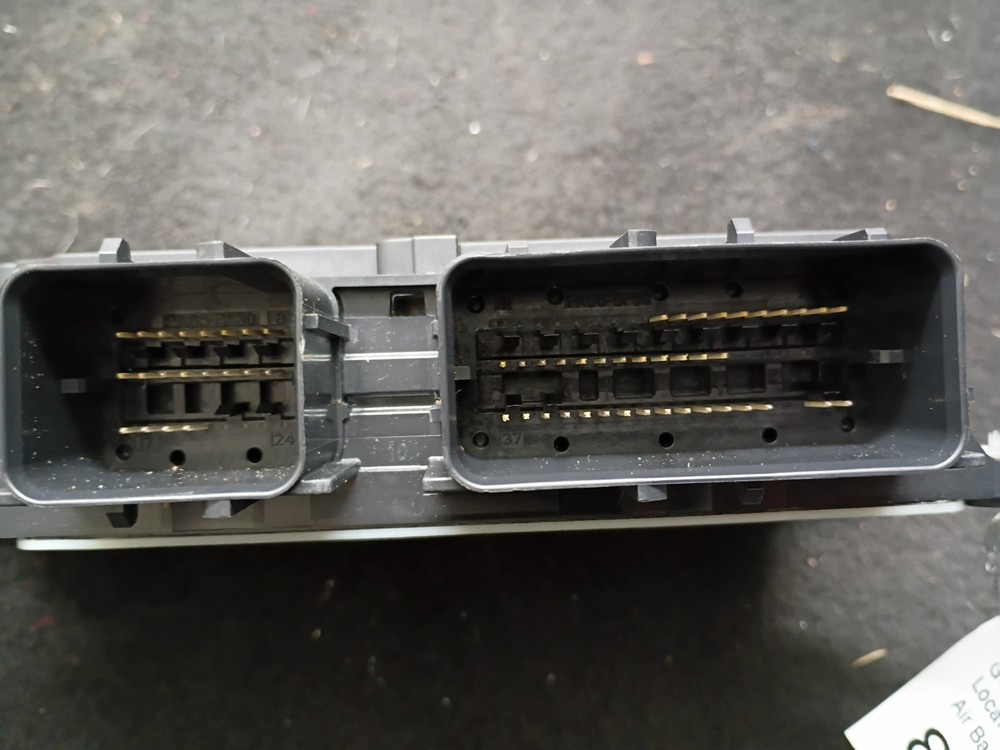 2012-2017 GM BCM ECU SRS DIAGNOSTIC CONTROL MODULE 13599654