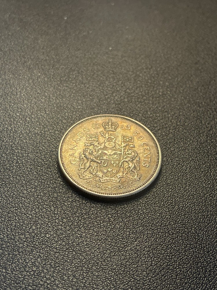 1963 CANADA SILVER 50 CENTS COIN