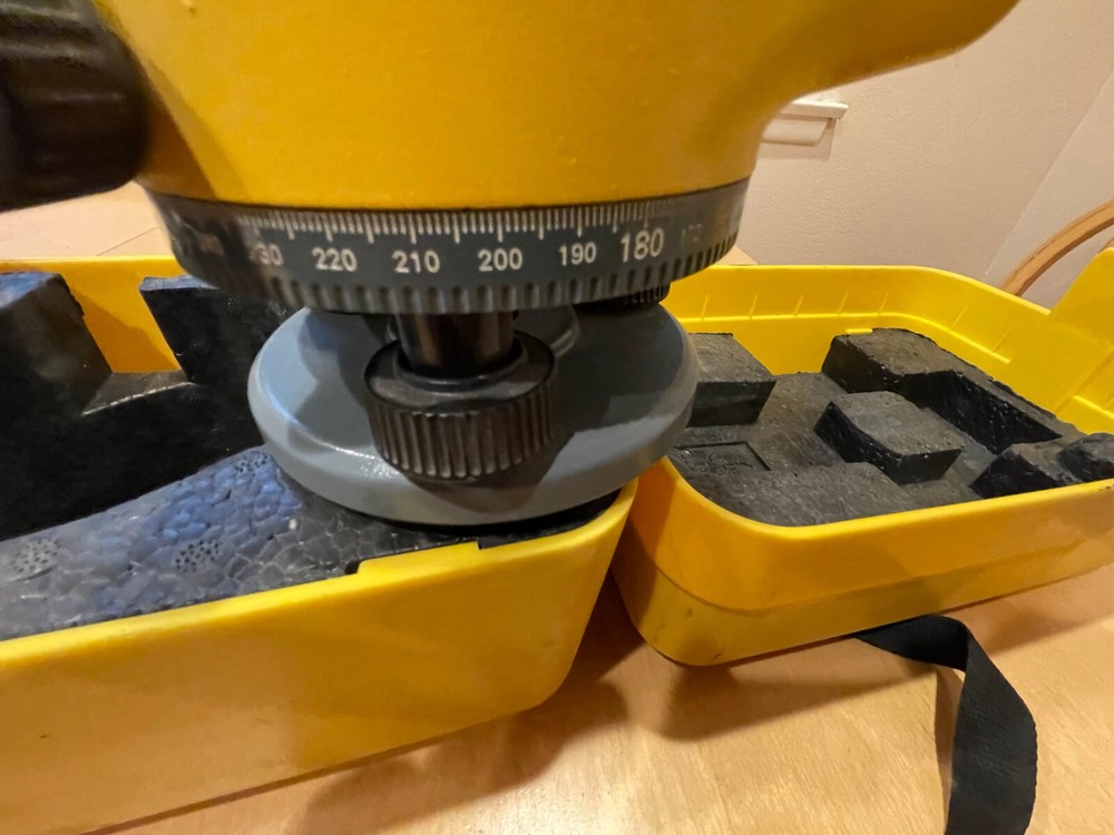 Spectra Precision AL24A Automatic Level With Hard Case