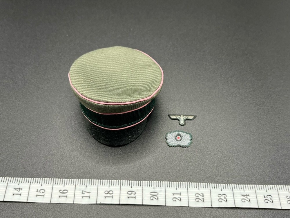 DID 80160 1/6 Sclae WWII Panzer Commander – Jager Hat Model A