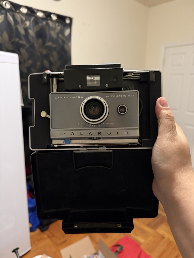 Polaroid Automatic 100 Land Camera Vintage