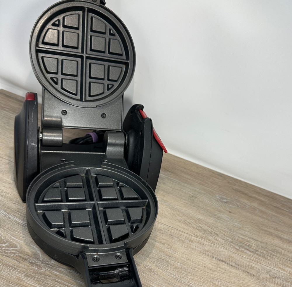 Presto Stuffler Stuffed Waffle Maker Belgian Black, Model 0351206