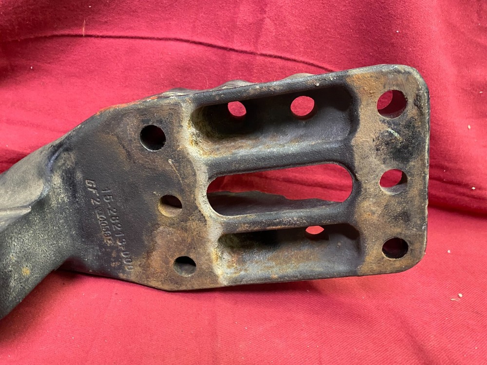 FREIGHTLINER Crossmember underslung MOUNT BRACKET SUPPORT, # 15 28213 000