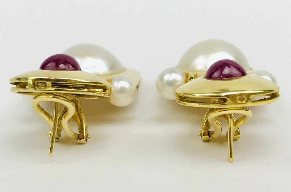 Art Deco 18k Solid Yellow Gold Mabe Pearl & Ruby Drop Dangle Omega Back Earrings