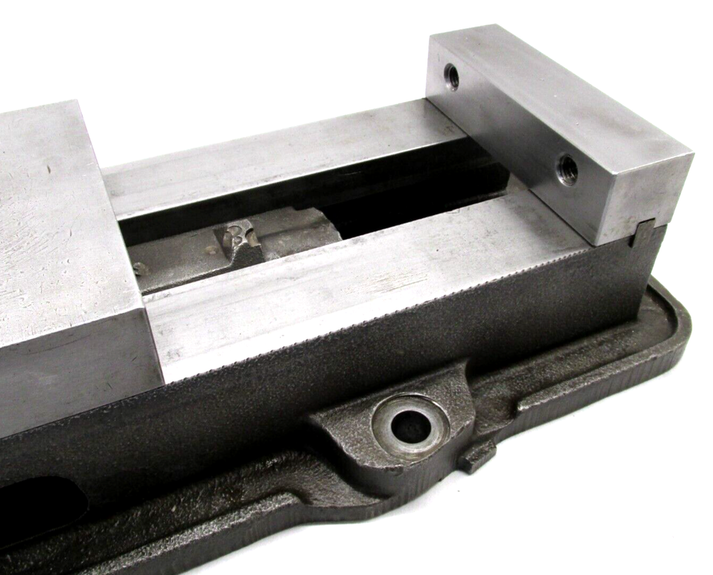 KURT ANGLOCK 6" MILLING MACHINE VISE - #D60