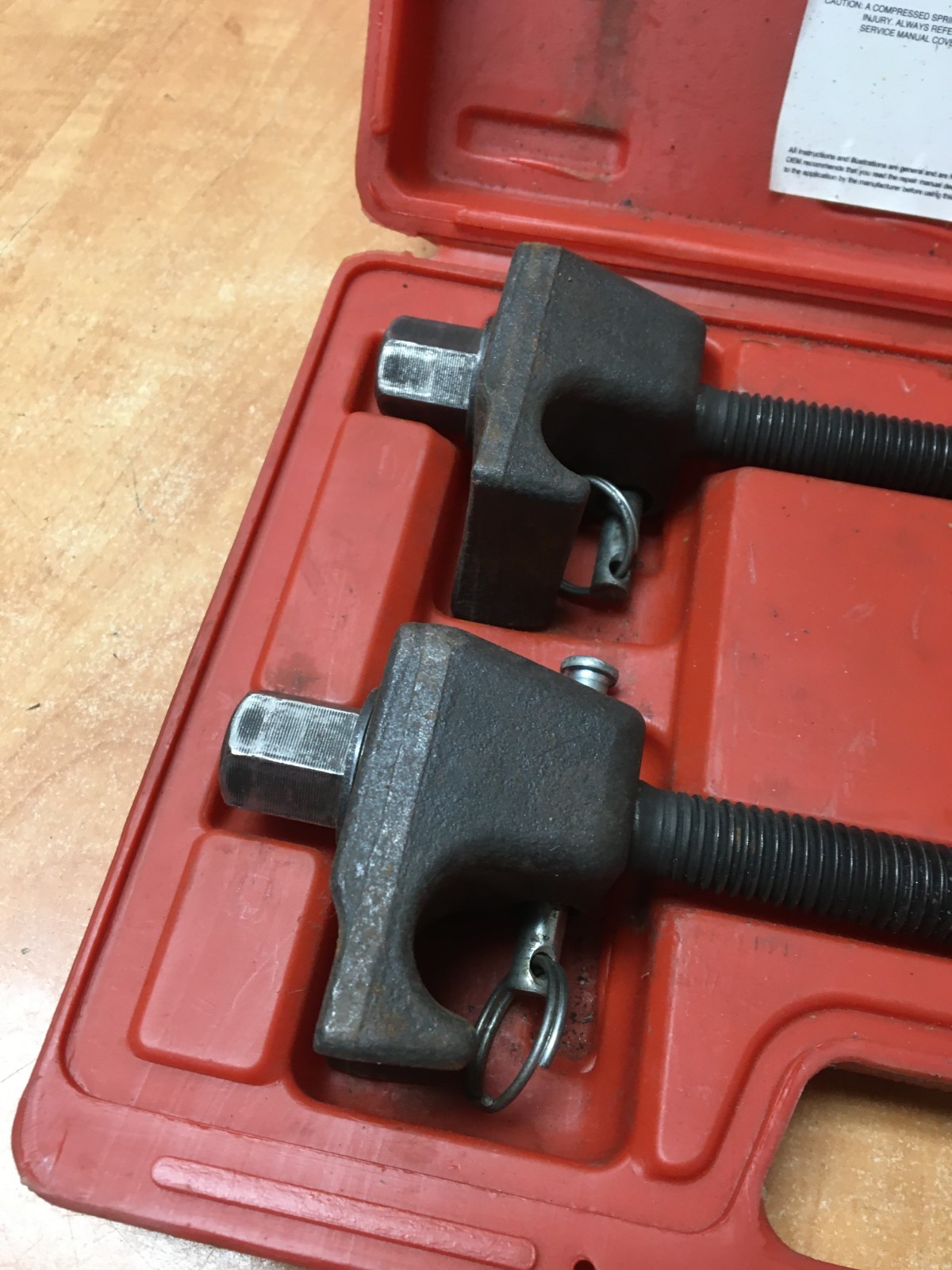 OEM Tools MacPherson Strut Spring Compressor 27036 In Hard Case