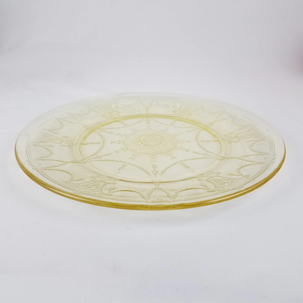 Anchor Hocking CAMEO YELLOW Dinner Plate Plate