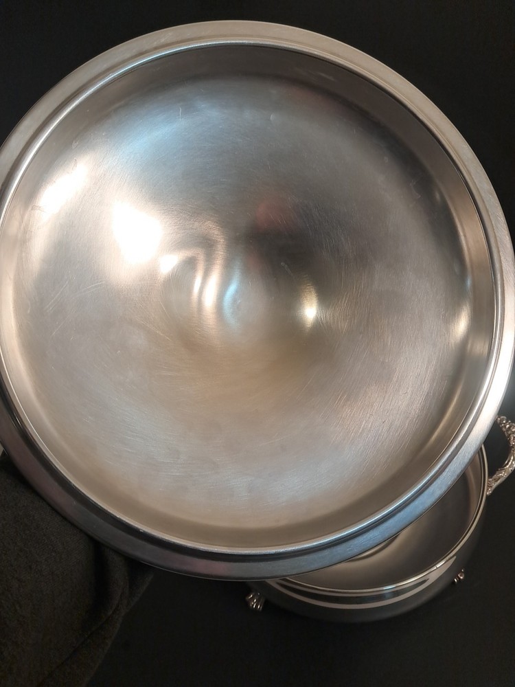 VTG Silver Plated Large Bowl/Covered Dish W/Lid & Pyrex Glass bowl insert