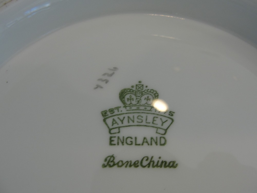 AYNSLEY CYNTHIA COVERED VEG BOWL