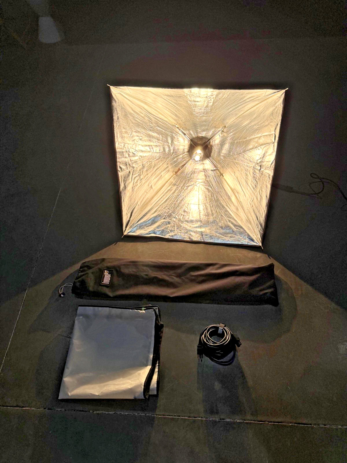 Lowel LC88EX Rifa-Lite eX88 1000 Watt Softbox Light – Tested & Working