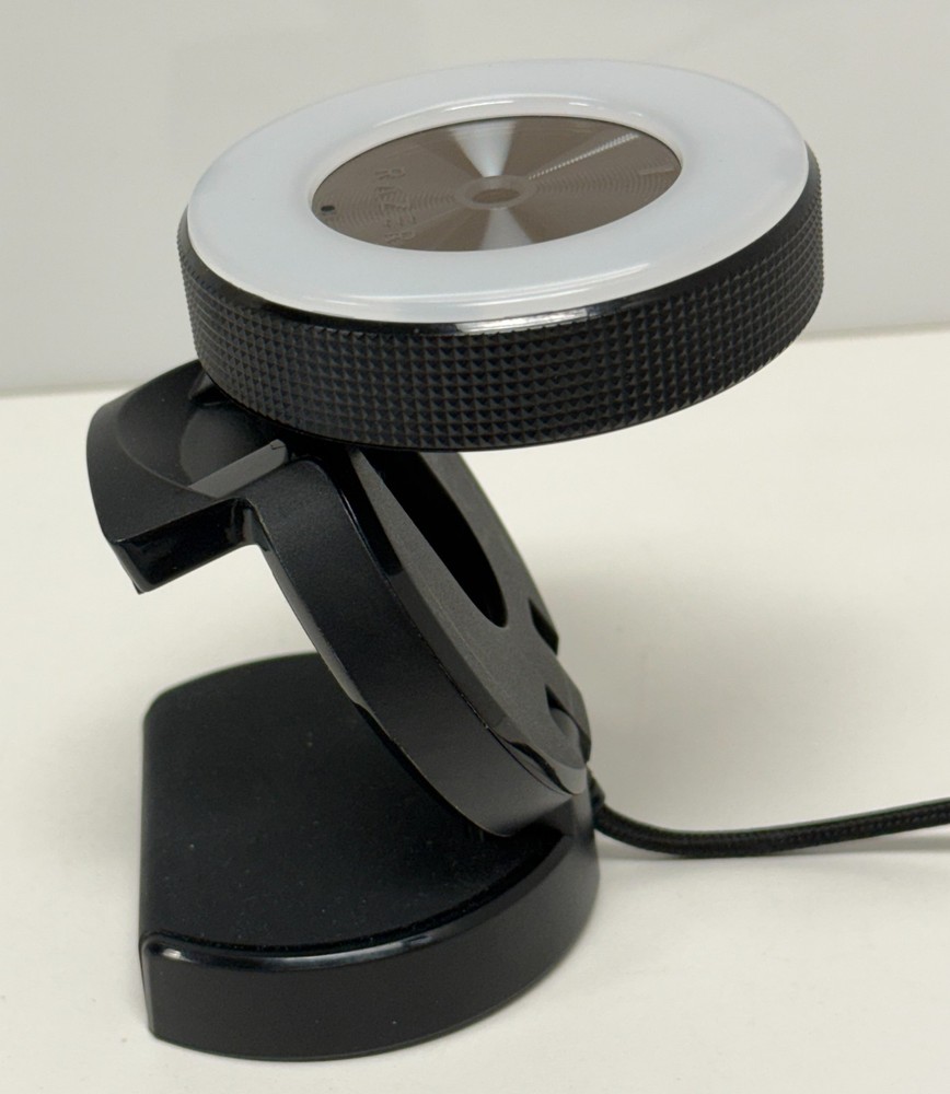 Razer Kiyo RZ19-0232 Broadcasting Camera USB Webcam w/ Adjustable Ring Light