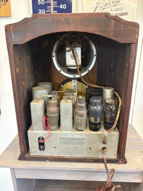 Kadette 53 Tombstone Radio