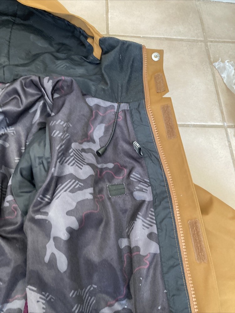 VOLCOM GoreTex Snowboarding Ski Jacket Women Medium READ