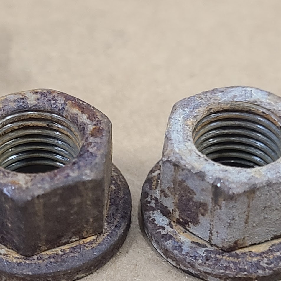 OEM 2013-2018 RAM 1500 2500 Mopar Transfer Case Stabilizer Stud & Mounting Nuts