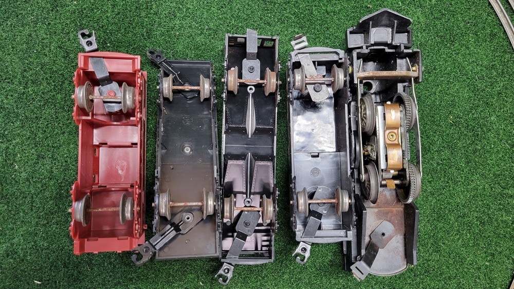 MARX 400 STEAM ENGINE FREIGHT CAR SET