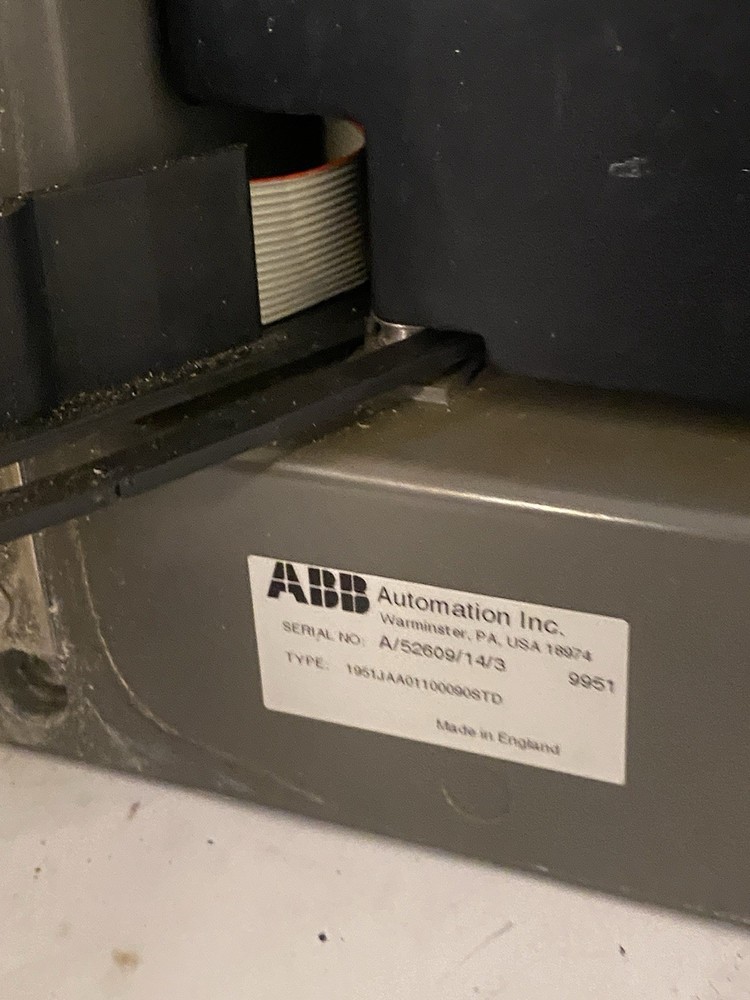 ABB COMMANDER 1900 CHART RECORDER 1951JAA01100090STD