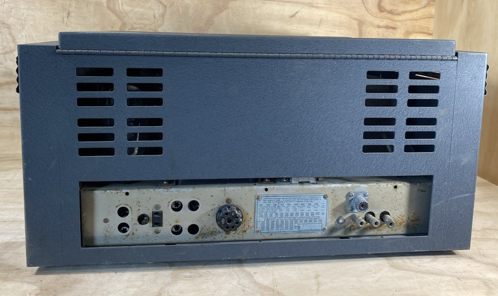 Hallicrafters S-27 Ultra Frequency Communication Receiver /around 1940