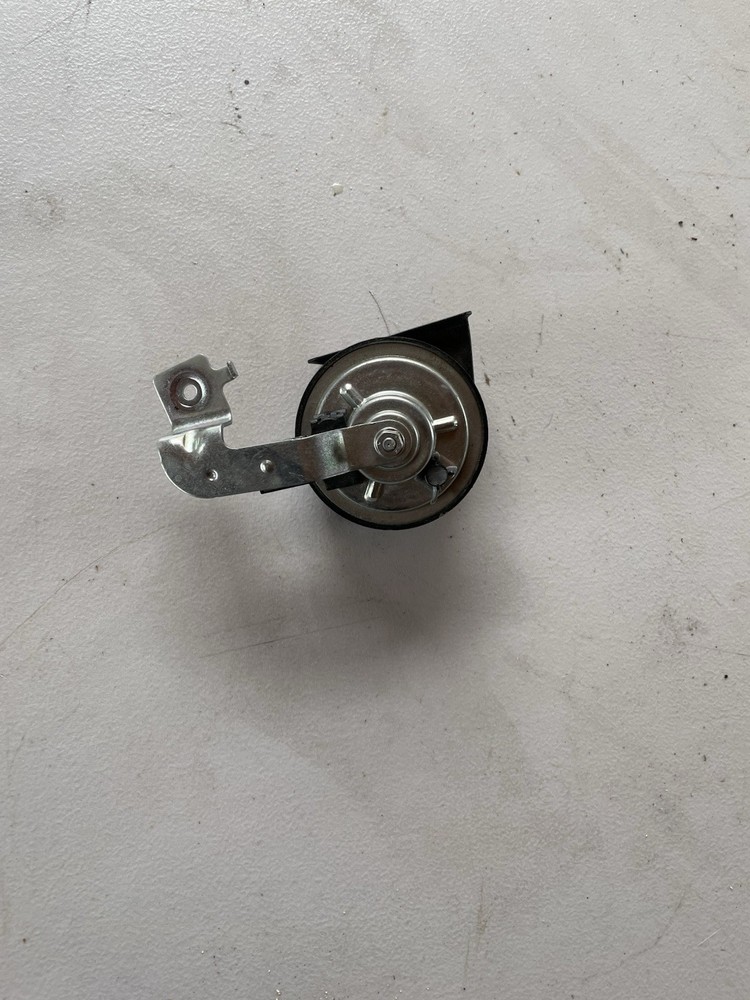BMW 330i 2026 Horn Signal