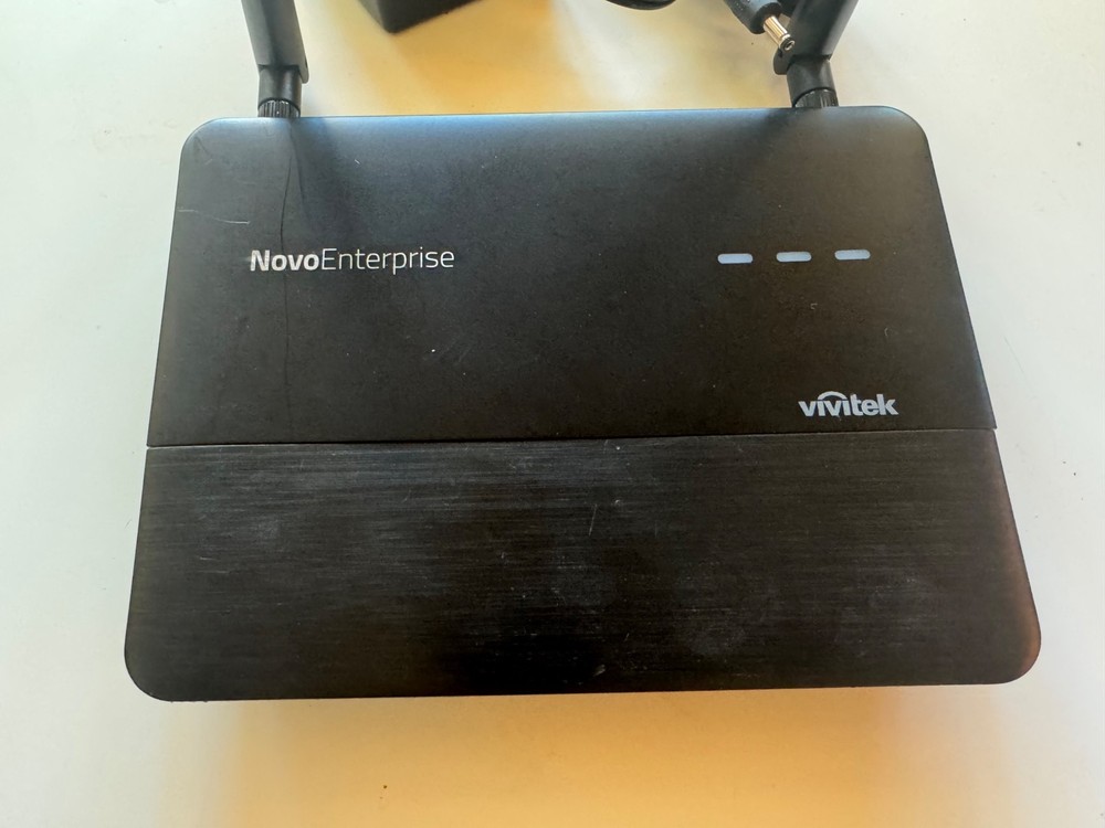 Vivitek NovoEnterprise Model NE3000 Wireless Presentation & Collaboration System