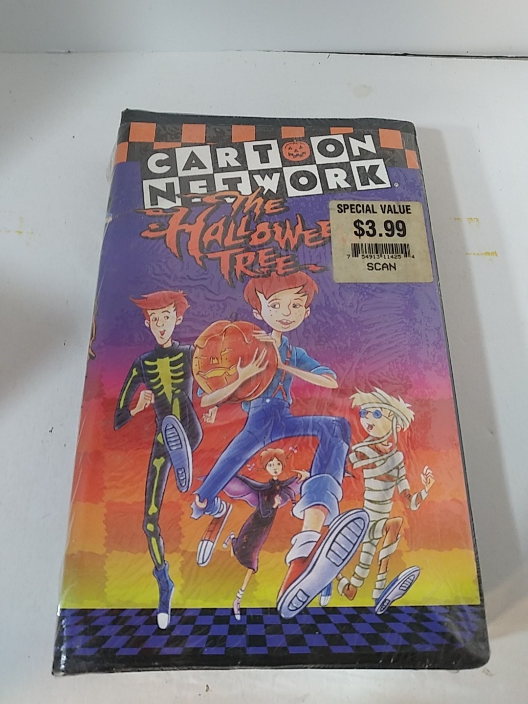 The Halloween Tree VHS 1996 Clam Shell Sealed VHS