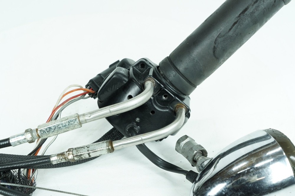 09 Harley Dyna Super Glide Custom OEM Right Engine Start Kill Switches Controls