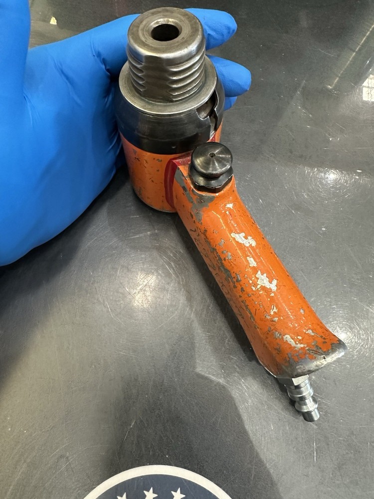American Pneumatic Tools (APT) 1X Rivet Gun, Model 100B