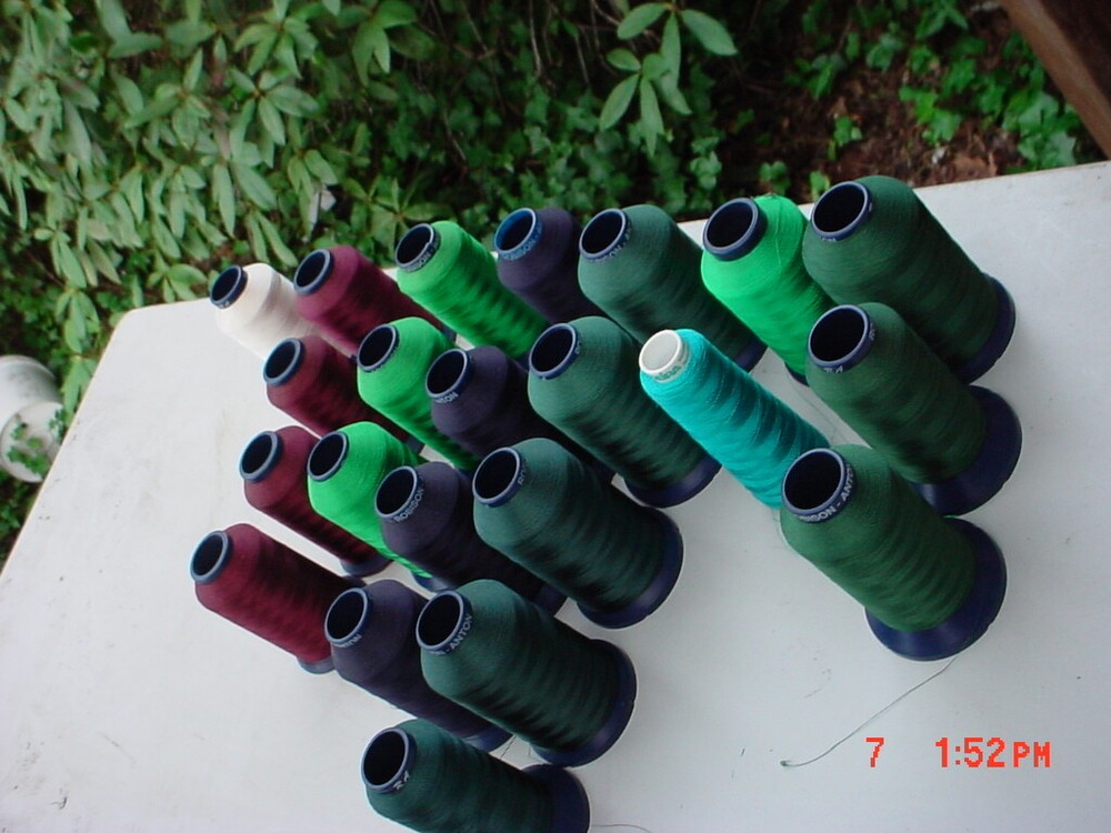 22 Cones  Robison Anton  Embroidery  Thread 50%-90% Full (EMB75)