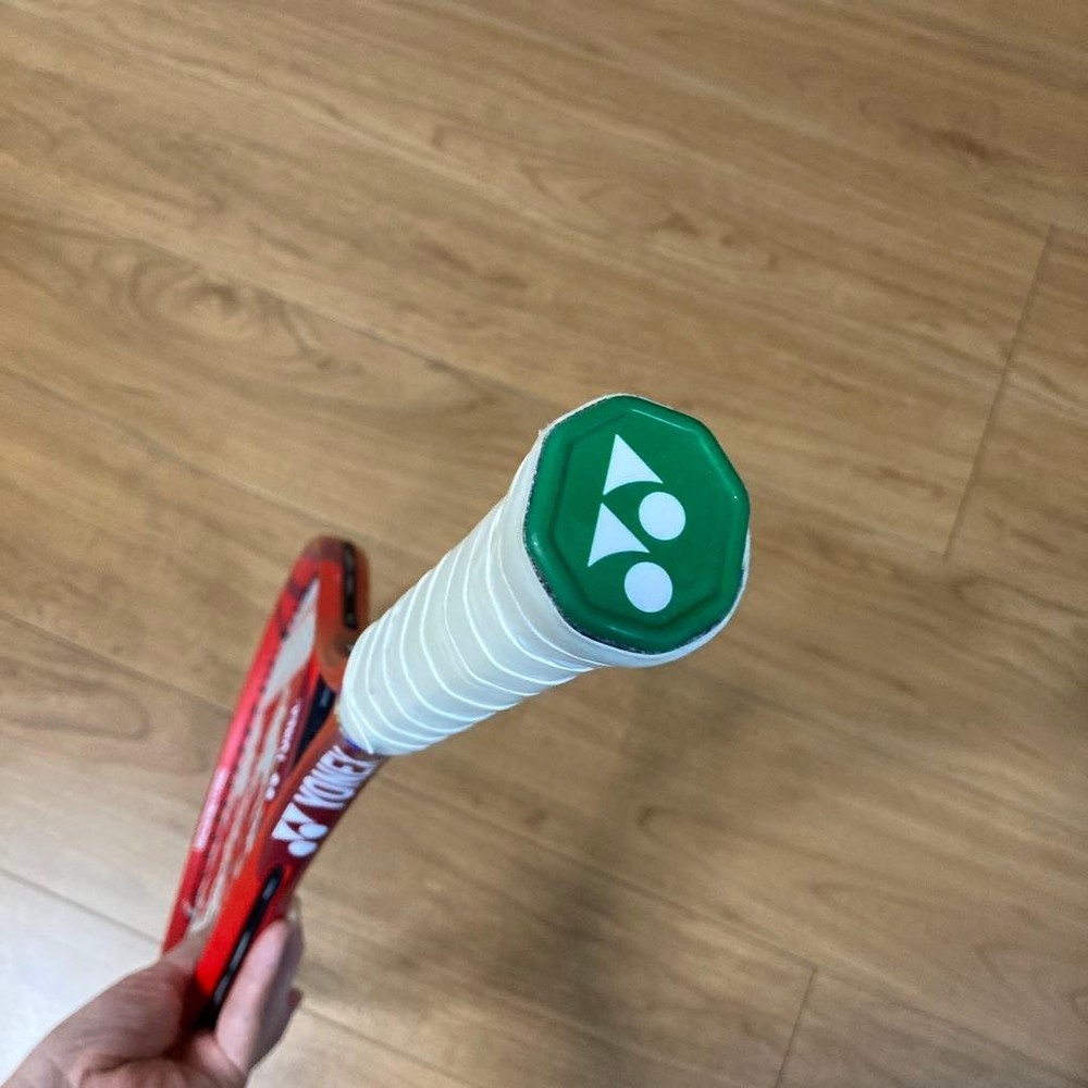 YONEX VCORE 26 Tennis Racket