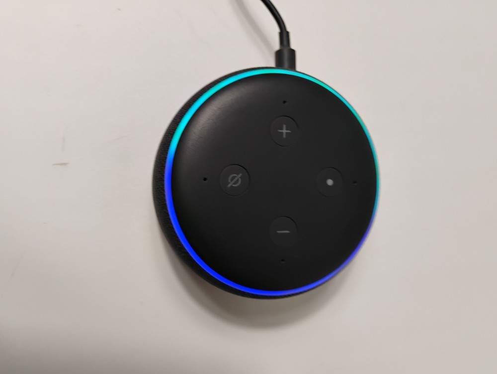 Amazon Echo Dot (2nd Generation) Smart Speaker R- NZ 15 W.