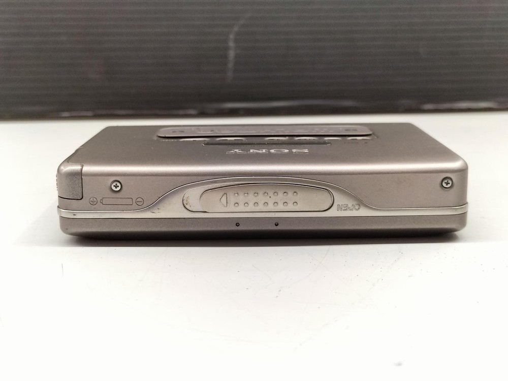 SONY WM-FX811 Cassette Walkman