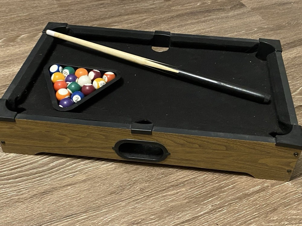 Mini Pool Table
