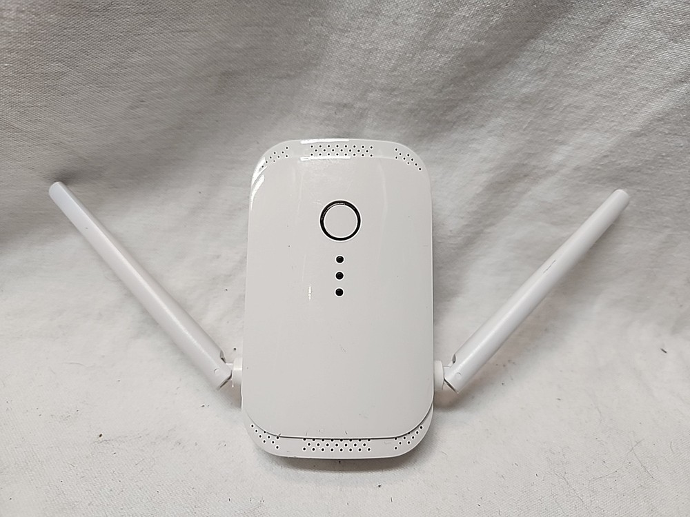 Loom N300 Universal WiFi Range Extender - White
