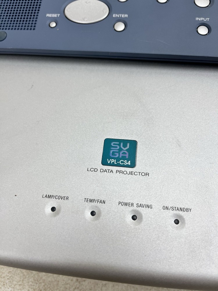 Sony LCD Portable Projector SCGA VPL-CS4 Tested/Working w/Remote & Cables