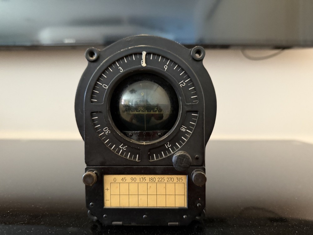 WW2 Imperial Japanese Navy - TYPE 92 MODEL 2 MAGNETIC COMPASS - A6M ZERO