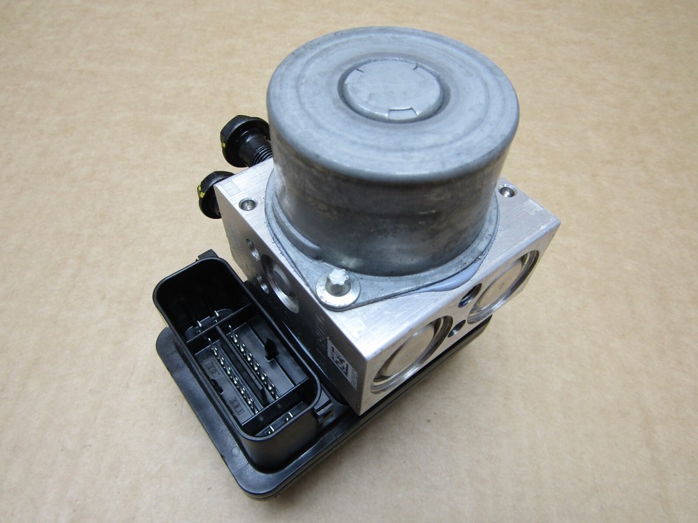 Ducati Monster+ 950 2021 ABS pump control module (10409)