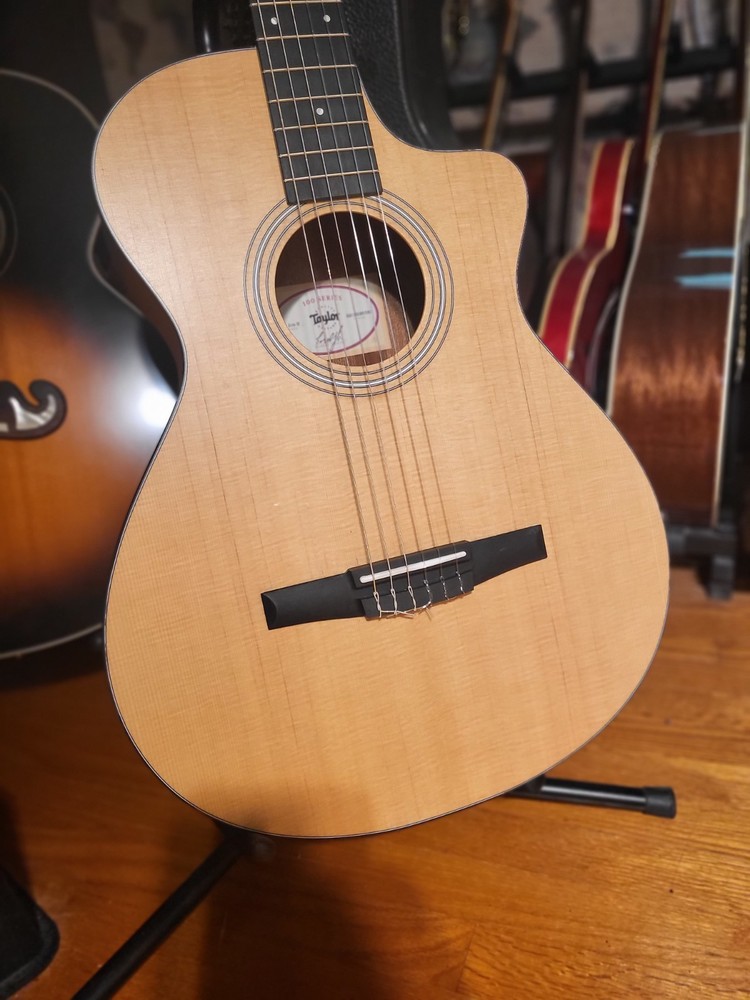 Taylor 112ce-N Grand Concert A-E Nylon String Guitar