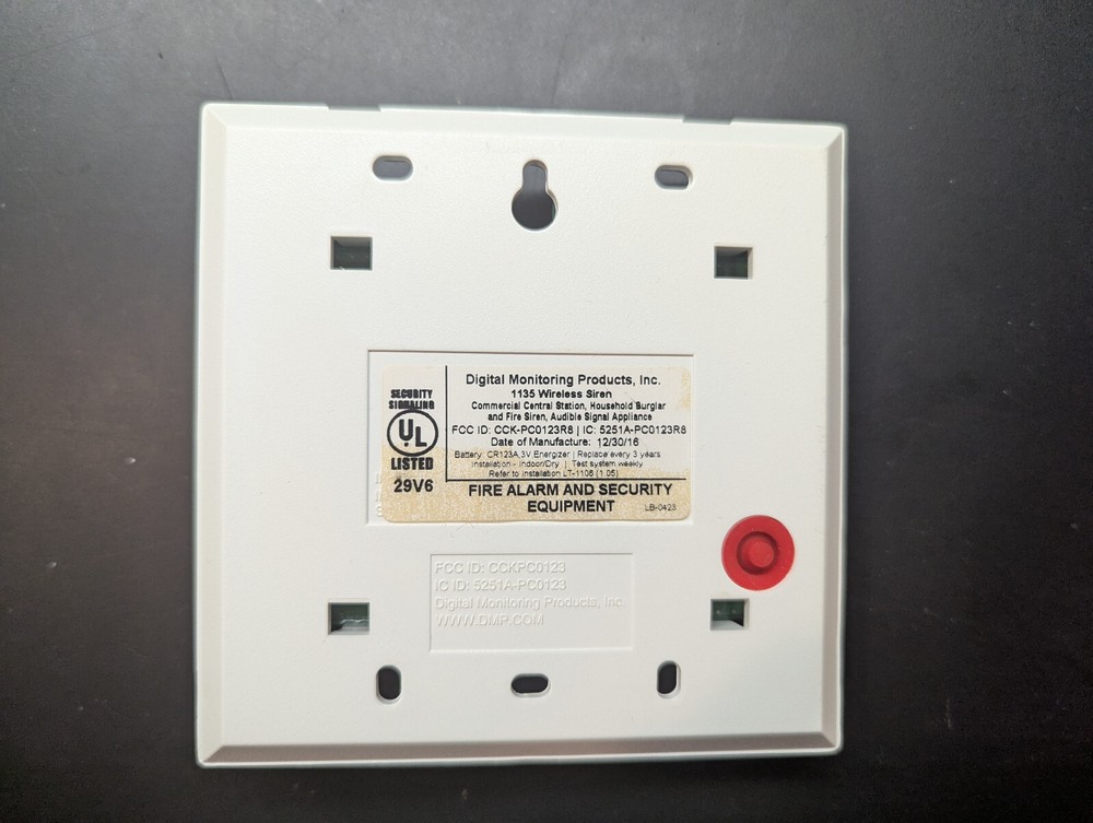 DMP 1135-W Wireless Siren (used, tested, working)