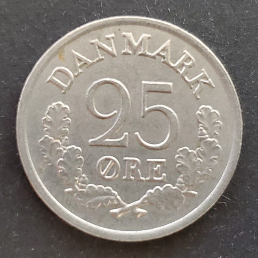 Denmark, nice 1966 25 ore coin