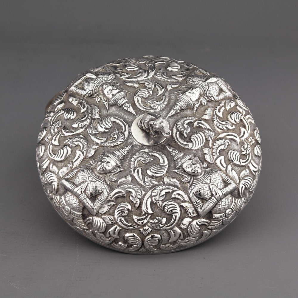 Antique Ornate Solid Sterling Silver Thai Thepanom Repousse Lidded Bowl.