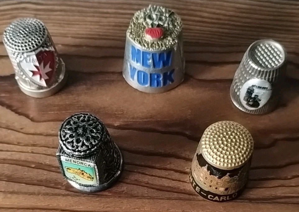 5 Vintage Metal Thimbles.