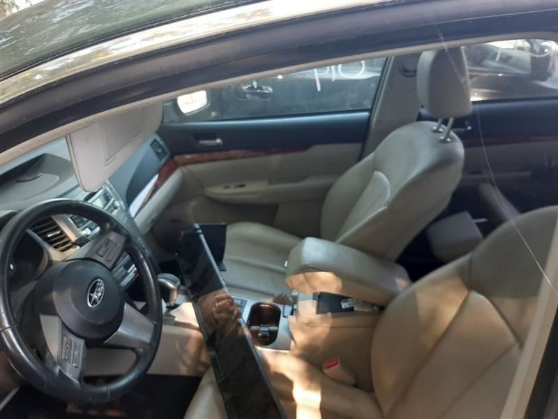 LEGACY 2010 High Mounted Stop Light 843704