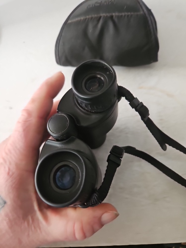 Minolta Compact Binoculars 8x25 6.7'