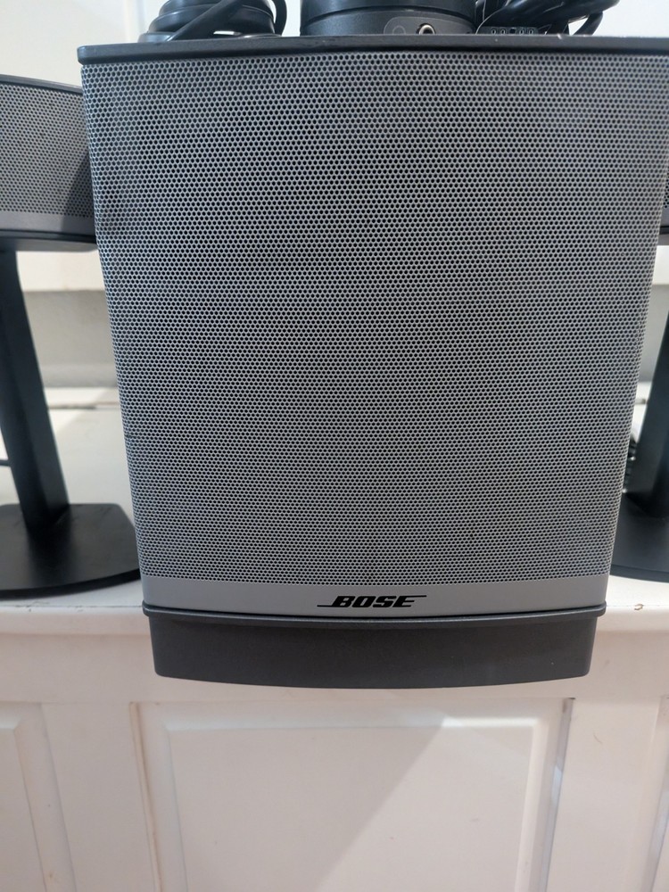 Bose Companion 5 Series Multimedia Speaker System Complete Set