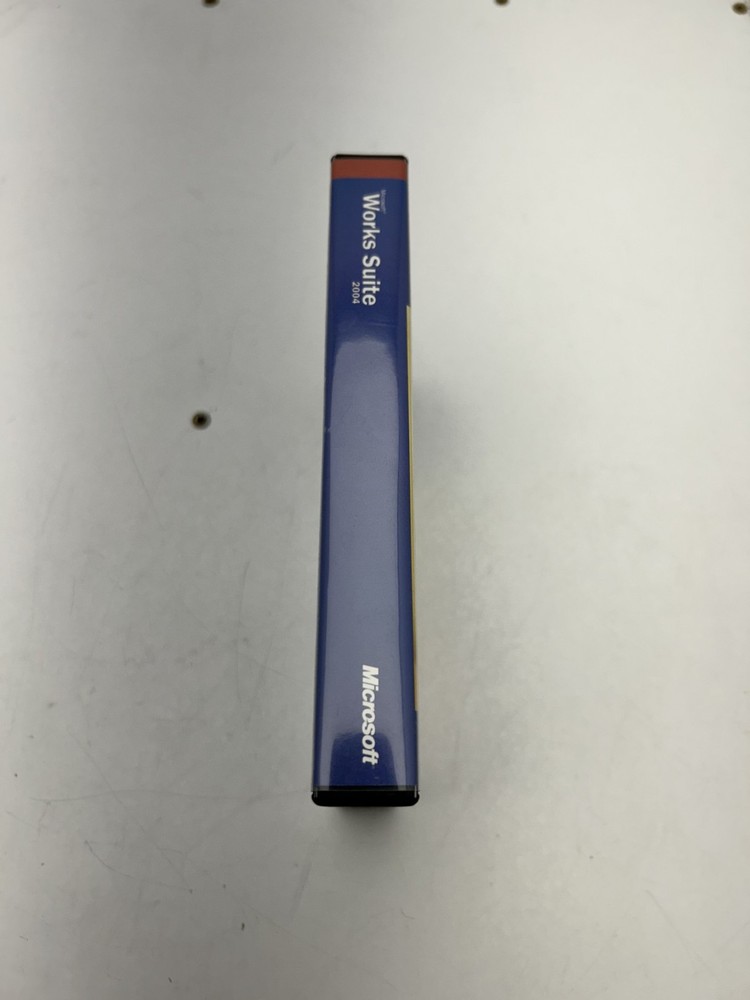 Microsoft Works Suite 2004 PC Software 5 disc and Key