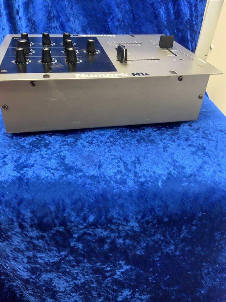 Numark M1A 2-Channel Compact Scratch DJ