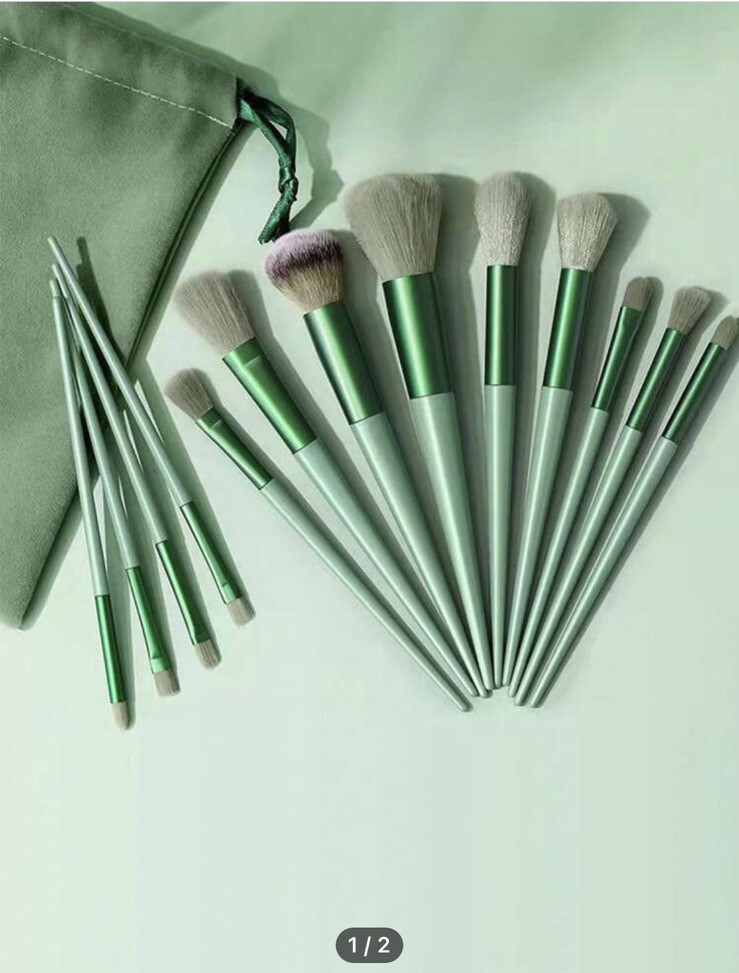 Green Synthetic Makeup Brush Set