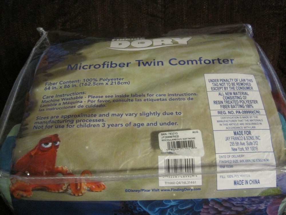 DISNEY PIXAR FINDING DORY TWIN COMFORTER & TWIN SHEET SET--NEW