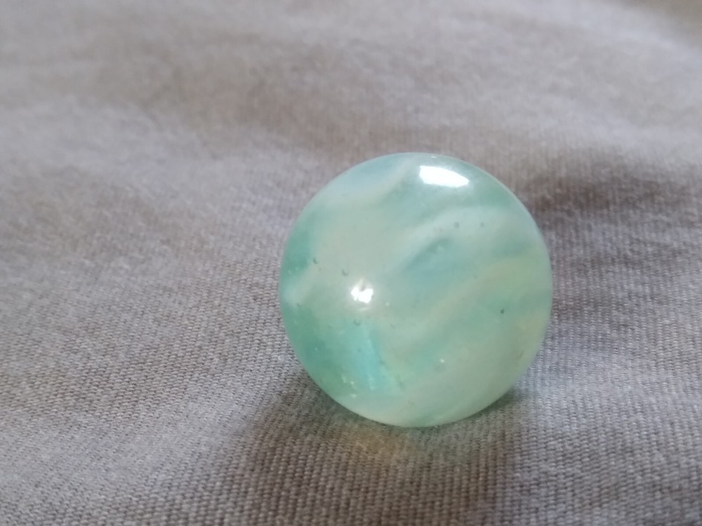 Vintage 9/16" Glass Playing Marble.