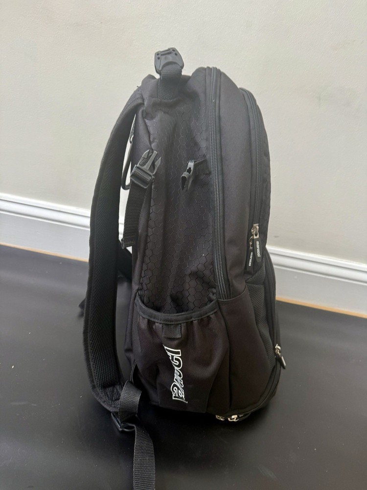 Marucci Black Baseball Equipment Backpack Bat Compartment Zip Closure 4 Pockets