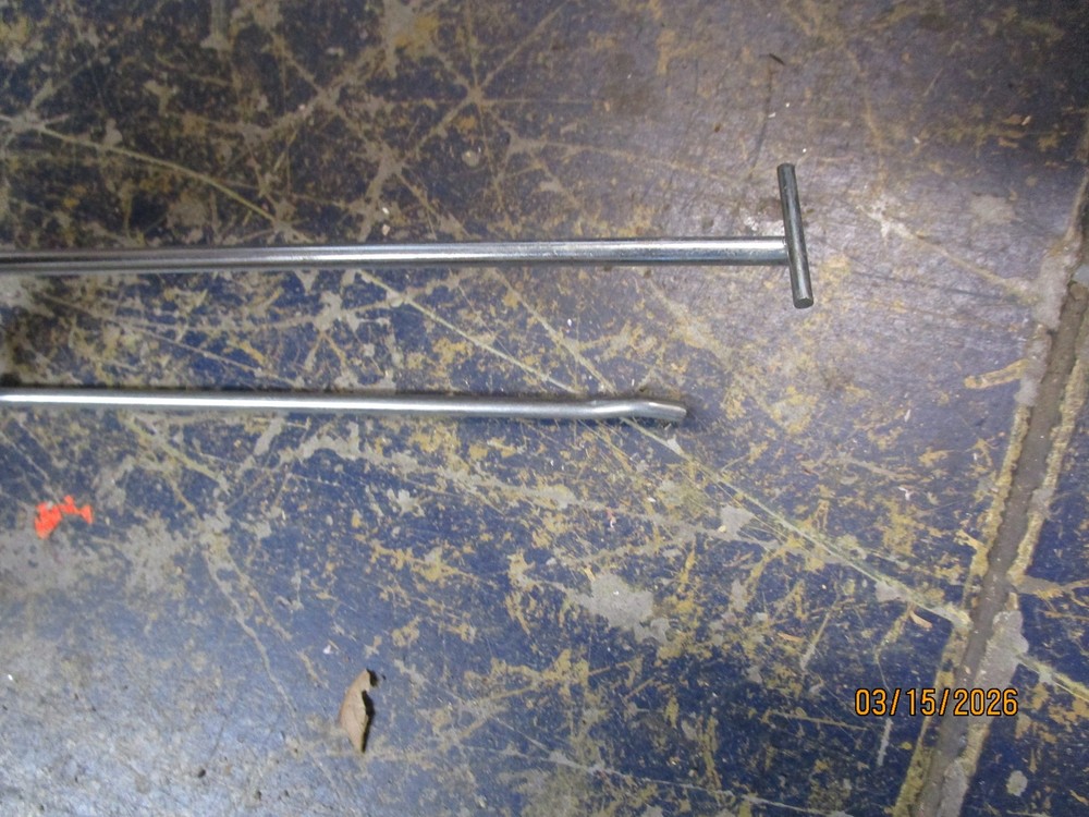 (13) Pegboard Hooks 9" Bar